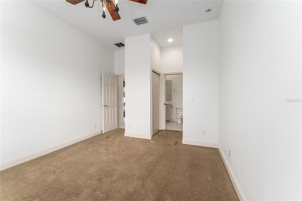 For Sale: $350,000 (3 beds, 2 baths, 2117 Square Feet)