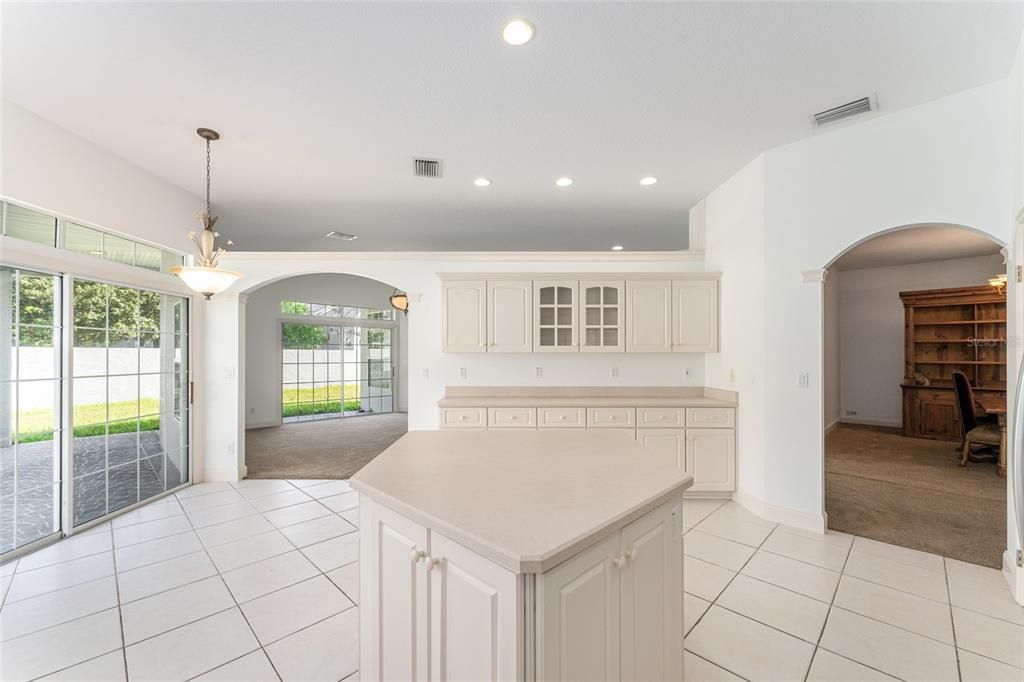 For Sale: $350,000 (3 beds, 2 baths, 2117 Square Feet)