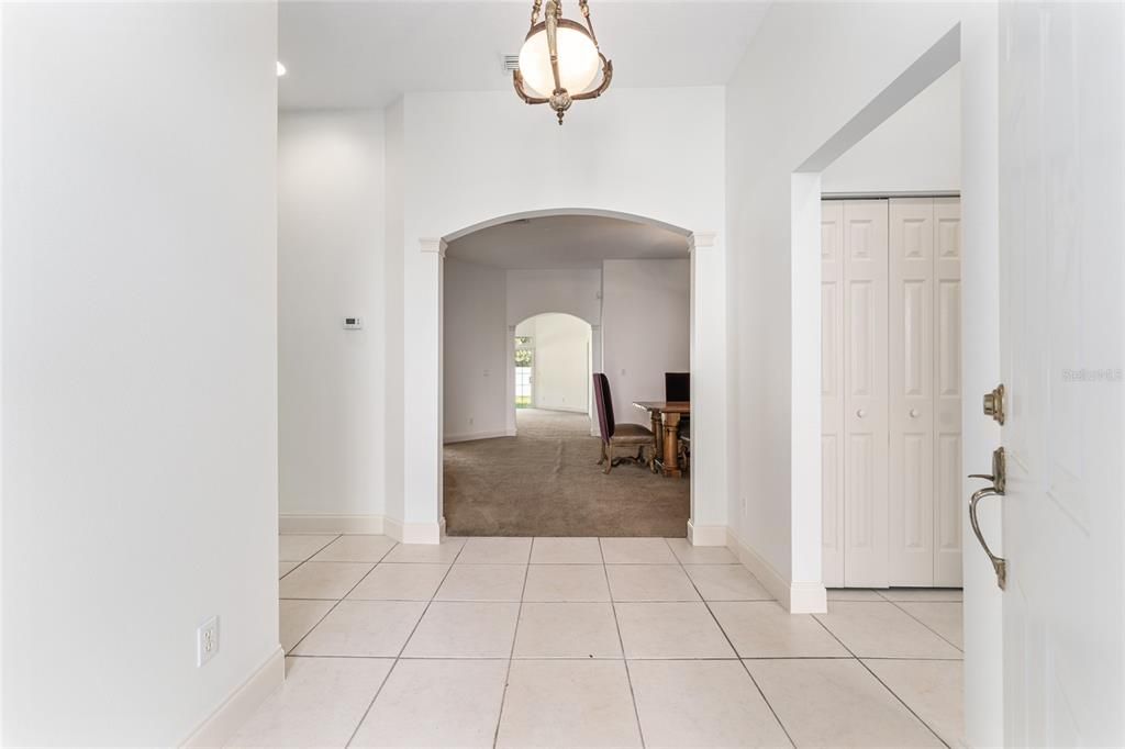 For Sale: $350,000 (3 beds, 2 baths, 2117 Square Feet)