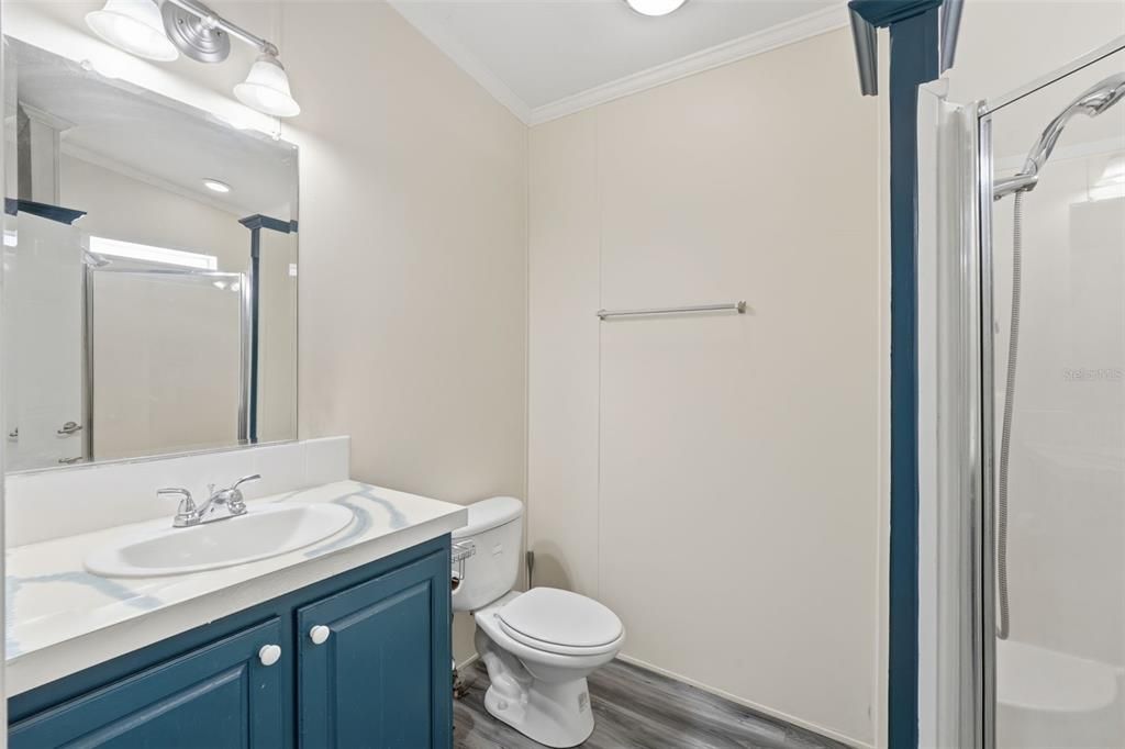 Activo con contrato: $285,000 (2 camas, 2 baños, 1404 Pies cuadrados)