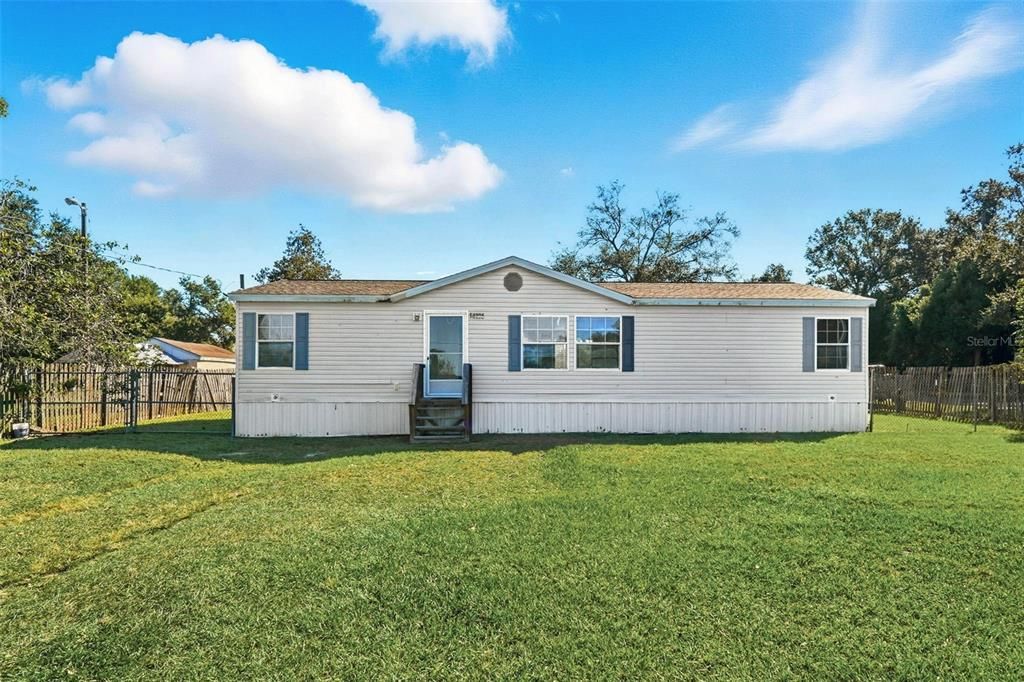 Activo con contrato: $285,000 (2 camas, 2 baños, 1404 Pies cuadrados)