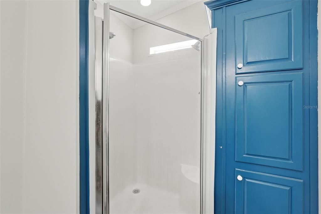 Activo con contrato: $285,000 (2 camas, 2 baños, 1404 Pies cuadrados)