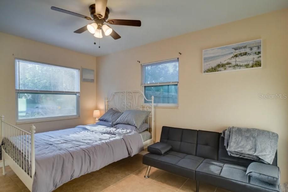 For Rent: $2,375 (3 beds, 2 baths, 1181 Square Feet)