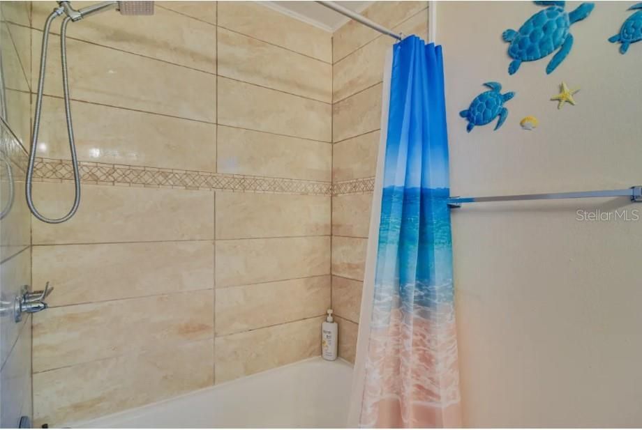 For Rent: $2,375 (3 beds, 2 baths, 1181 Square Feet)