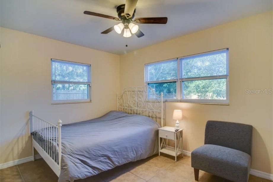 For Rent: $2,375 (3 beds, 2 baths, 1181 Square Feet)