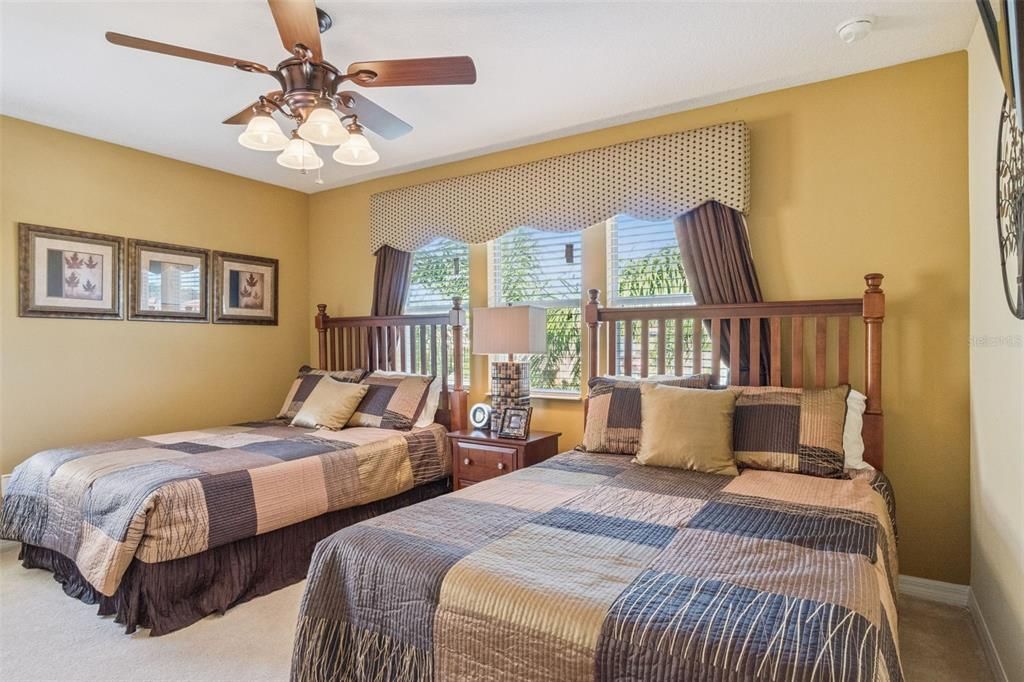 En Venta: $470,000 (4 camas, 4 baños, 2081 Pies cuadrados)