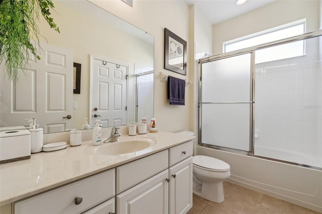 En Venta: $470,000 (4 camas, 4 baños, 2081 Pies cuadrados)