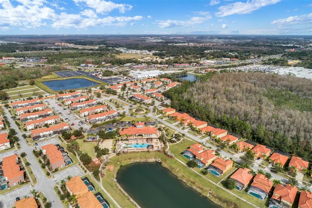 En Venta: $470,000 (4 camas, 4 baños, 2081 Pies cuadrados)