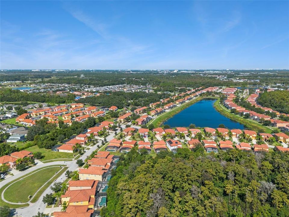 En Venta: $470,000 (4 camas, 4 baños, 2081 Pies cuadrados)