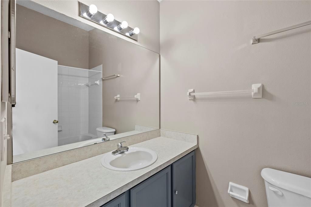 待售: $242,000 (3 贝兹, 3 浴室, 1412 平方英尺)