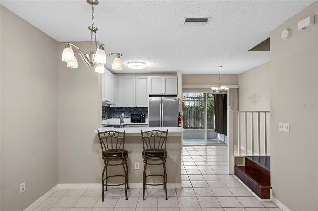 待售: $242,000 (3 贝兹, 3 浴室, 1412 平方英尺)