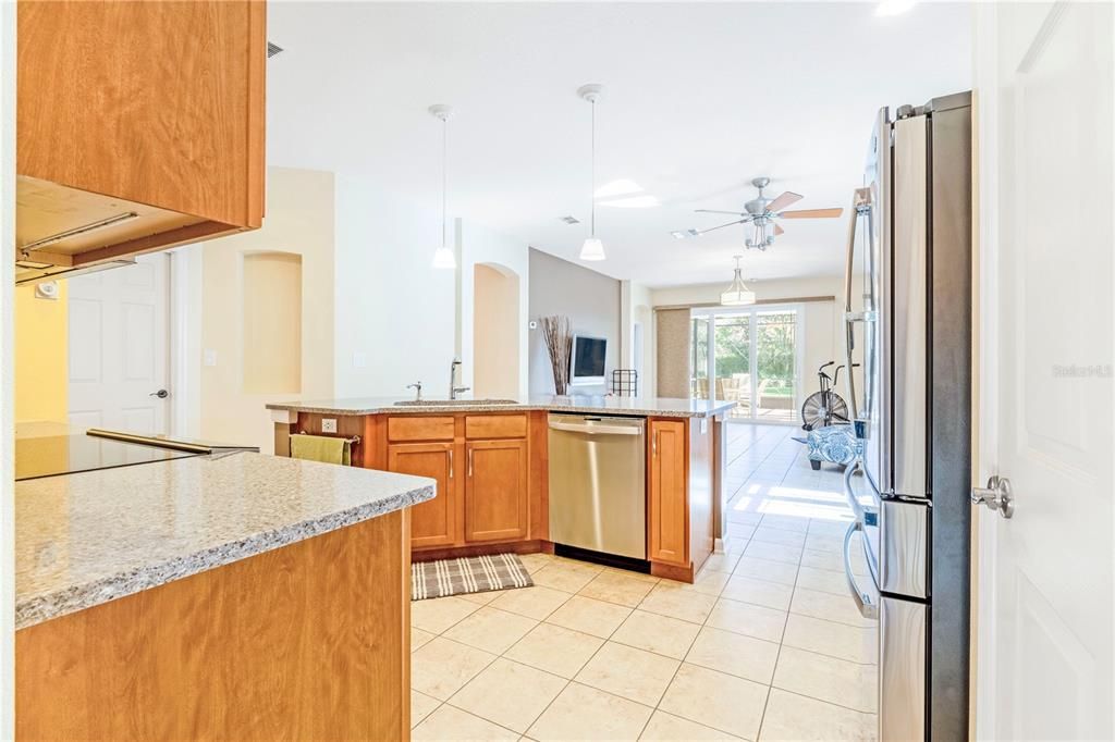 For Sale: $374,900 (3 beds, 2 baths, 1894 Square Feet)