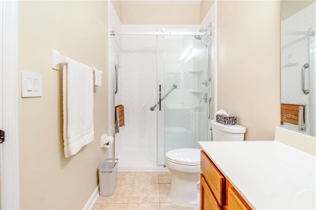 For Sale: $374,900 (3 beds, 2 baths, 1894 Square Feet)