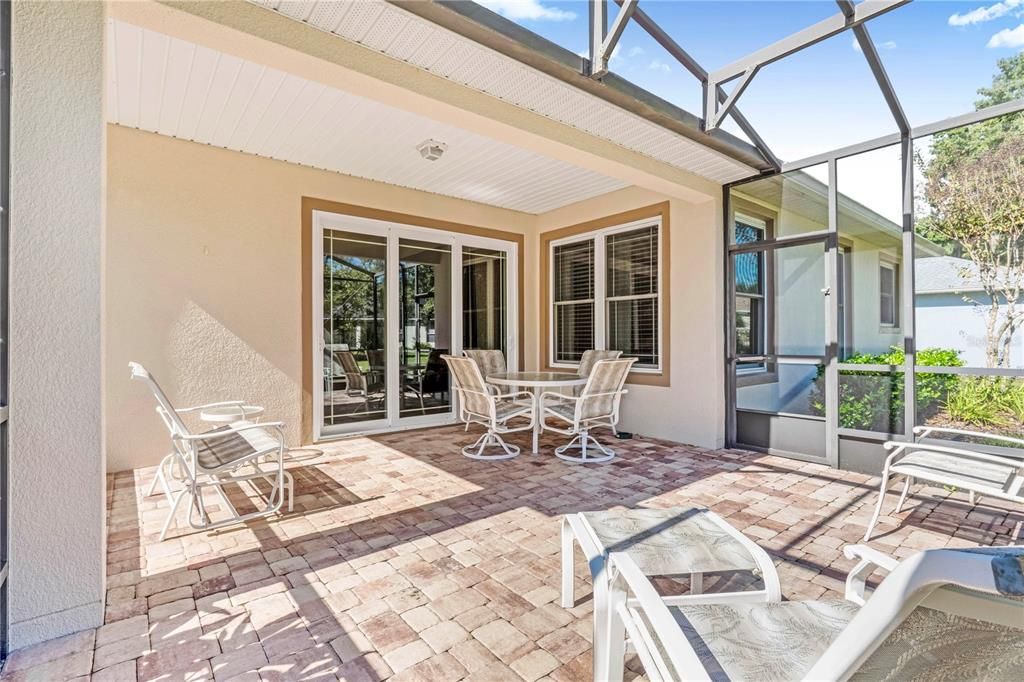 For Sale: $374,900 (3 beds, 2 baths, 1894 Square Feet)