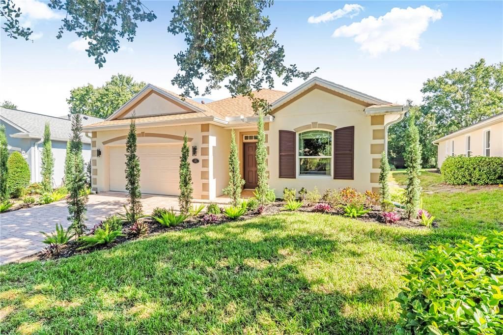 For Sale: $374,900 (3 beds, 2 baths, 1894 Square Feet)