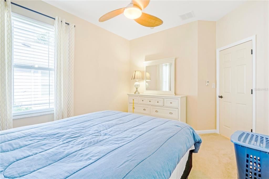 For Sale: $374,900 (3 beds, 2 baths, 1894 Square Feet)