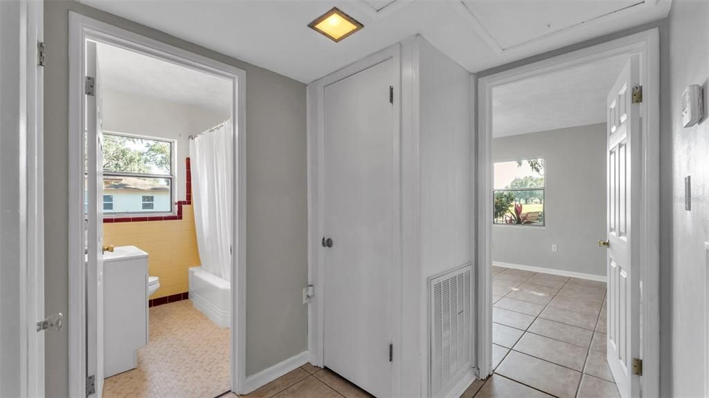 Activo con contrato: $269,900 (3 camas, 2 baños, 1212 Pies cuadrados)