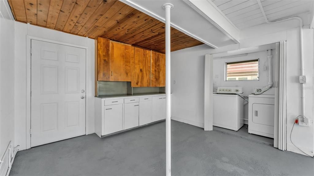 Activo con contrato: $269,900 (3 camas, 2 baños, 1212 Pies cuadrados)