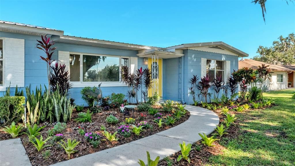 Activo con contrato: $269,900 (3 camas, 2 baños, 1212 Pies cuadrados)