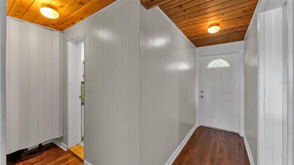 Activo con contrato: $269,900 (3 camas, 2 baños, 1212 Pies cuadrados)