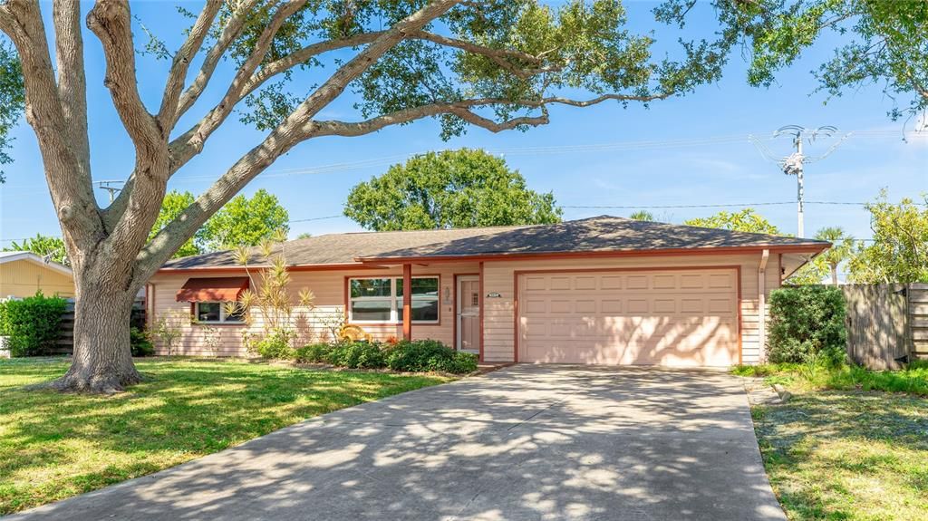 Recently Sold: $314,900 (2 beds, 2 baths, 1176 Square Feet)