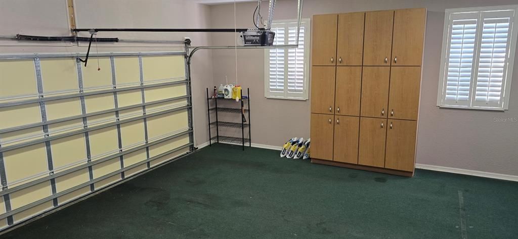 For Rent: $2,400 (3 beds, 2 baths, 2892 Square Feet)