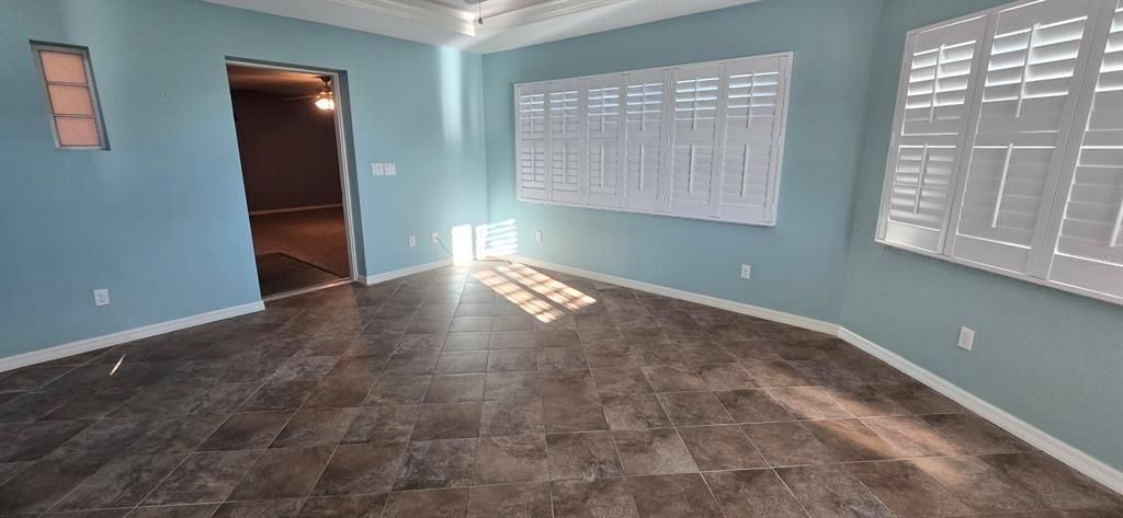 For Rent: $2,400 (3 beds, 2 baths, 2892 Square Feet)