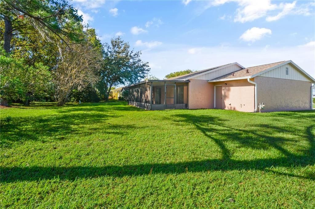 Active With Contract: $390,000 (3 beds, 2 baths, 1540 Square Feet)