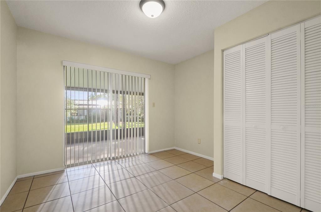 Active With Contract: $390,000 (3 beds, 2 baths, 1540 Square Feet)