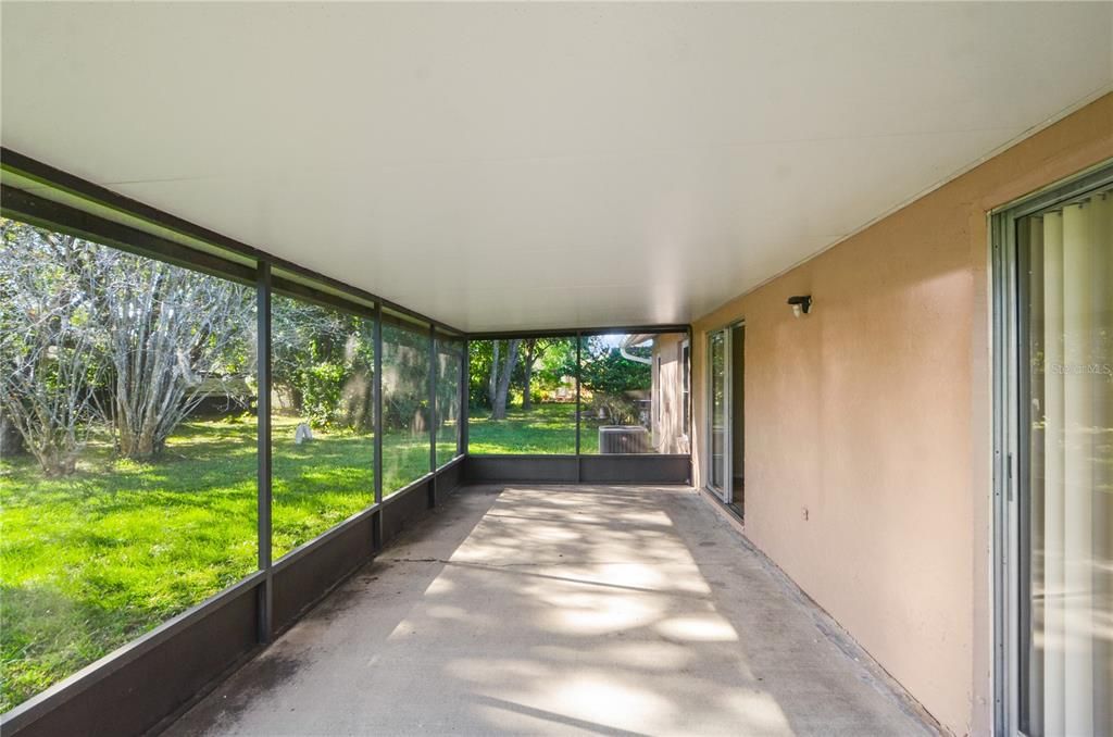 Active With Contract: $390,000 (3 beds, 2 baths, 1540 Square Feet)
