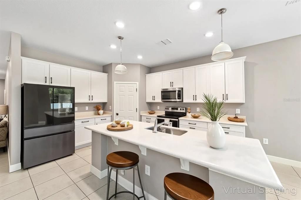 For Rent: $2,500 (4 beds, 3 baths, 2381 Square Feet)