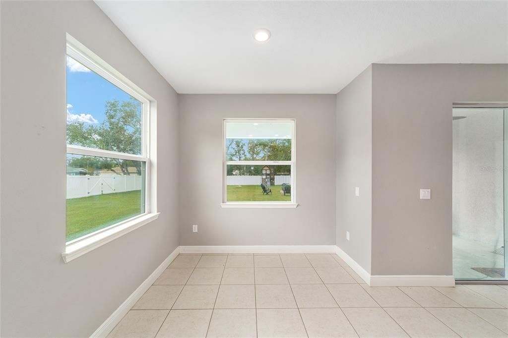 For Rent: $2,500 (4 beds, 3 baths, 2381 Square Feet)