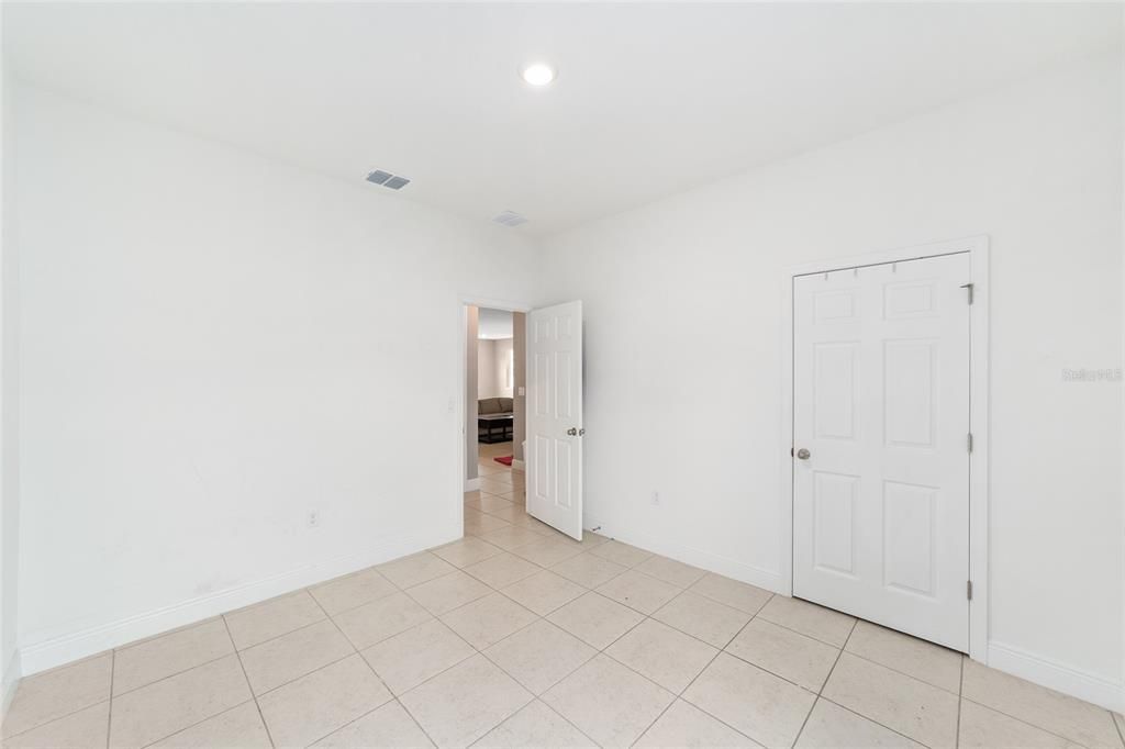 For Rent: $2,500 (4 beds, 3 baths, 2381 Square Feet)