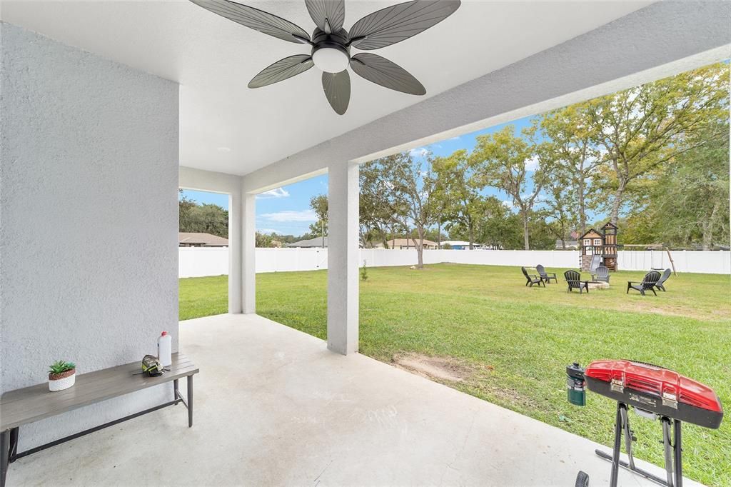 For Rent: $2,500 (4 beds, 3 baths, 2381 Square Feet)