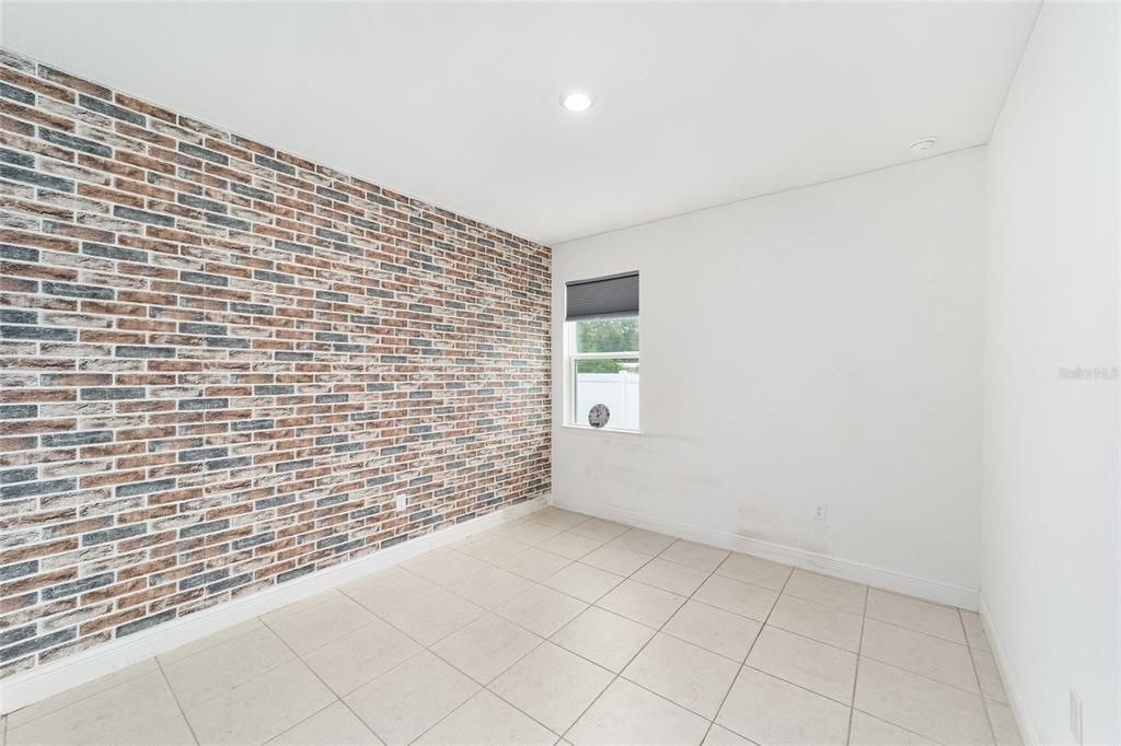 For Rent: $2,500 (4 beds, 3 baths, 2381 Square Feet)