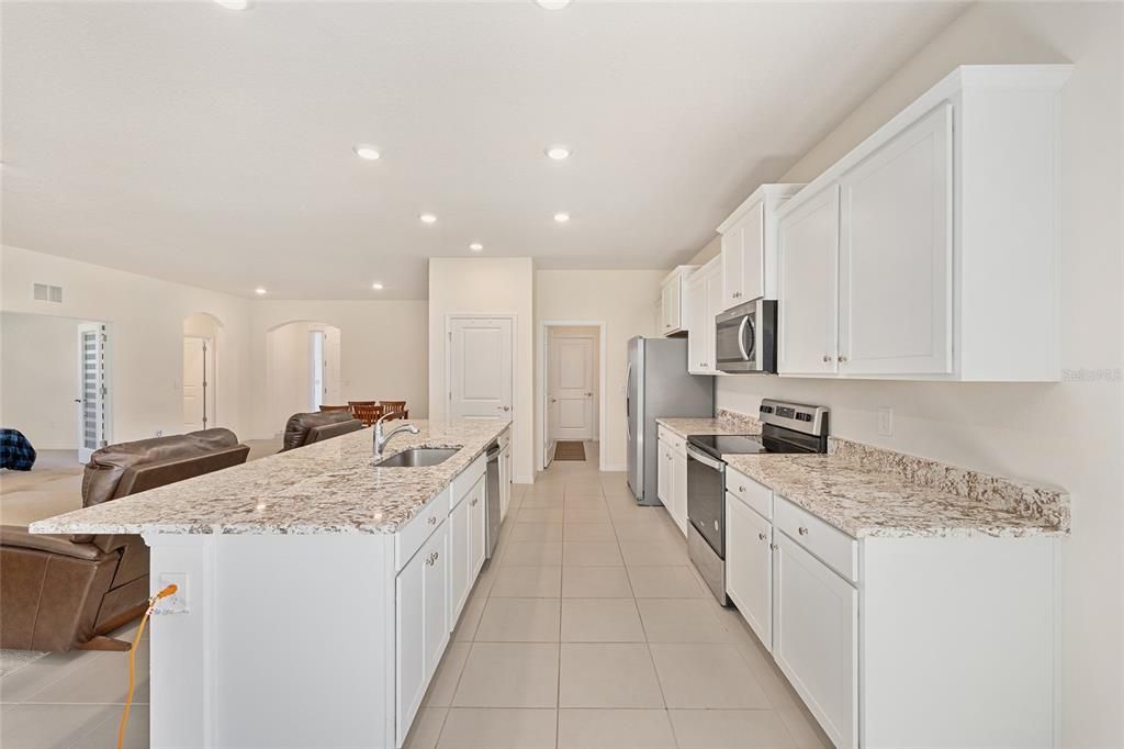 For Sale: $309,990 (3 beds, 2 baths, 1853 Square Feet)