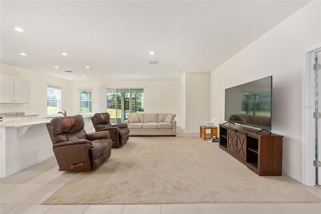 For Sale: $309,990 (3 beds, 2 baths, 1853 Square Feet)