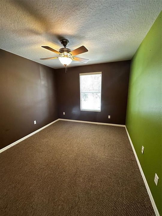 For Sale: $342,900 (3 beds, 2 baths, 1729 Square Feet)