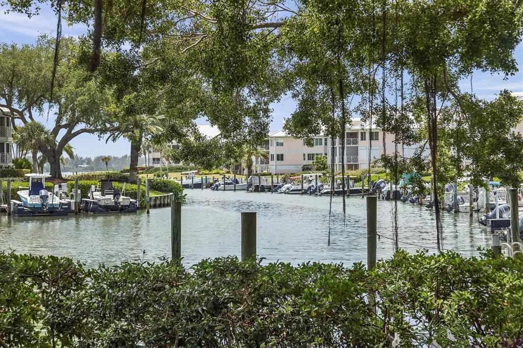 待售: $750,000 (2 贝兹, 2 浴室, 1581 平方英尺)