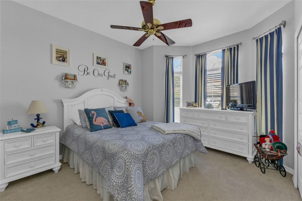 For Sale: $399,000 (2 beds, 2 baths, 1847 Square Feet)