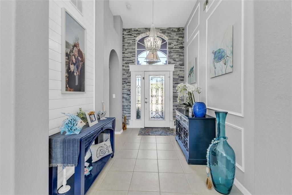 For Sale: $399,000 (2 beds, 2 baths, 1847 Square Feet)