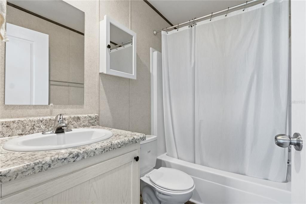 На продажу: $289,000 (3 спален, 2 ванн, 1568 Квадратных фут)