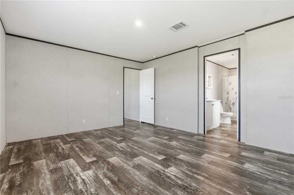 На продажу: $289,000 (3 спален, 2 ванн, 1568 Квадратных фут)