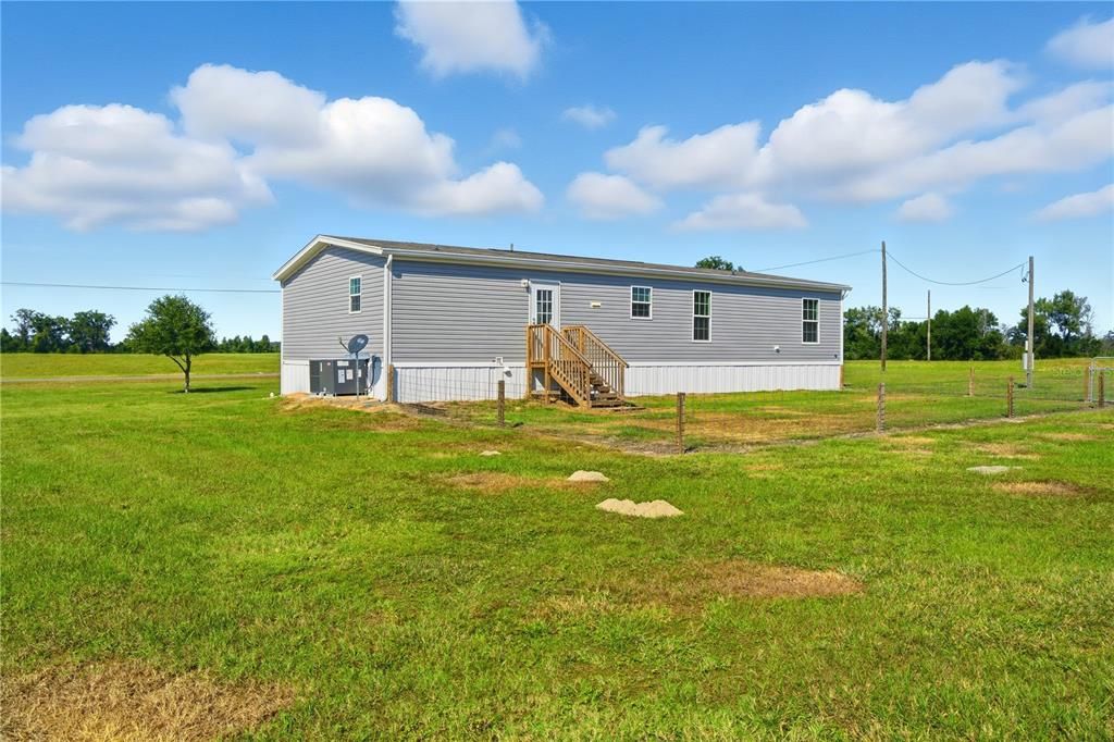 На продажу: $289,000 (3 спален, 2 ванн, 1568 Квадратных фут)