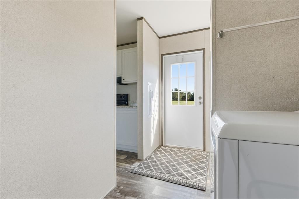 На продажу: $289,000 (3 спален, 2 ванн, 1568 Квадратных фут)