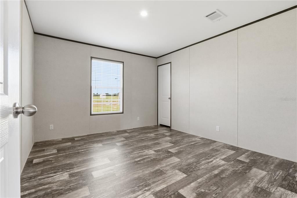 На продажу: $289,000 (3 спален, 2 ванн, 1568 Квадратных фут)