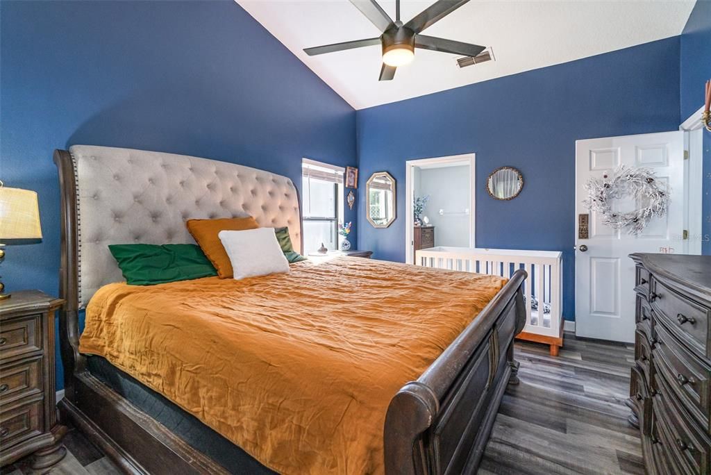 Active With Contract: $399,900 (4 beds, 3 baths, 1932 Square Feet)