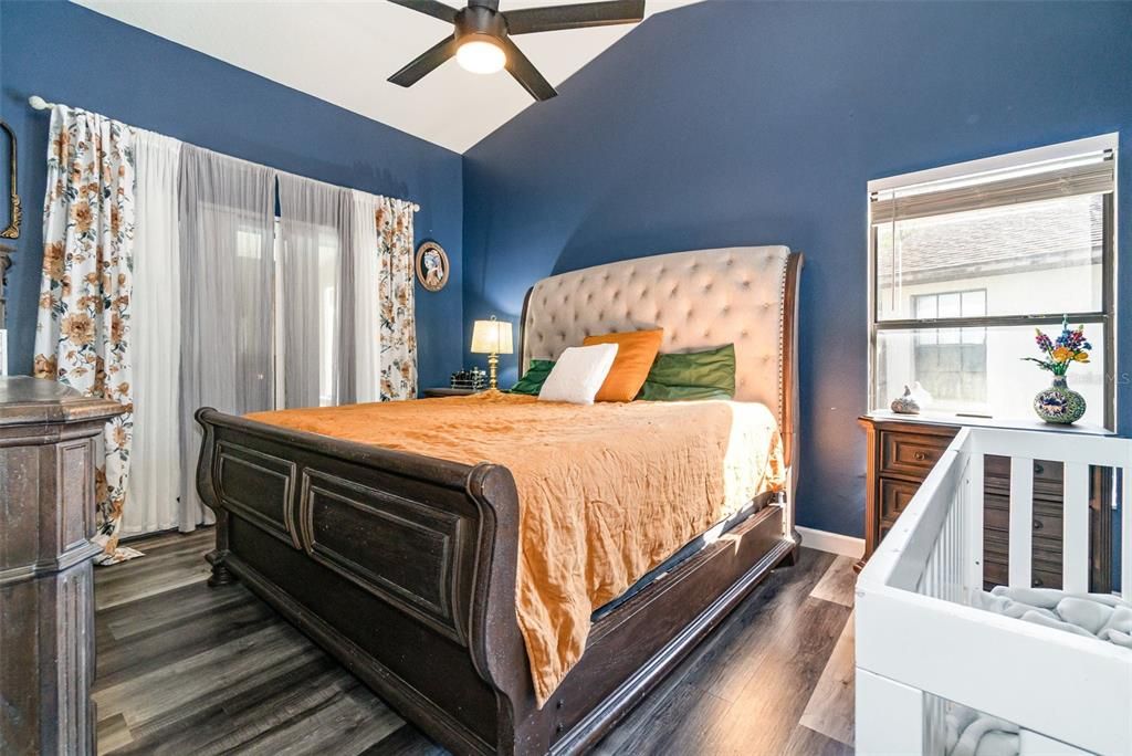 Active With Contract: $399,900 (4 beds, 3 baths, 1932 Square Feet)