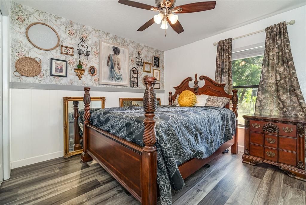 Active With Contract: $399,900 (4 beds, 3 baths, 1932 Square Feet)