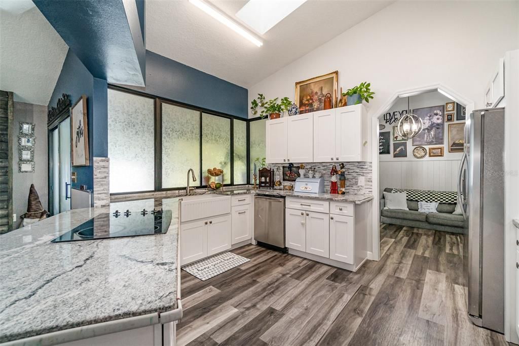 Active With Contract: $399,900 (4 beds, 3 baths, 1932 Square Feet)